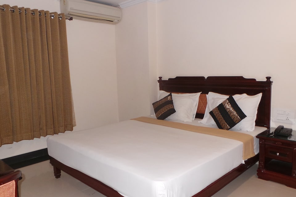 Executive Deluxe Rooms  AC