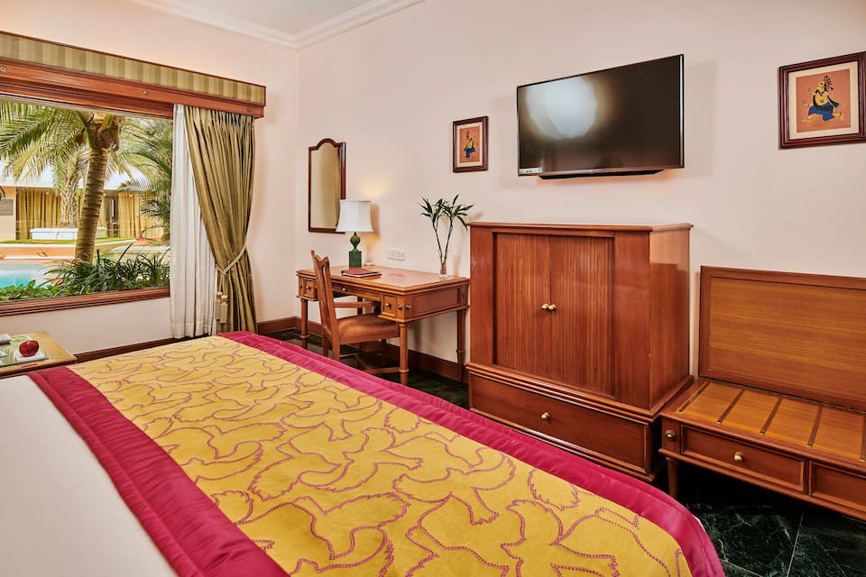 Pool View Room